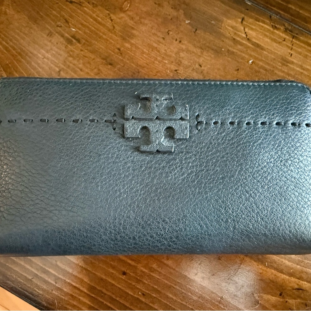 Tory Burch Black Leather Wallet
